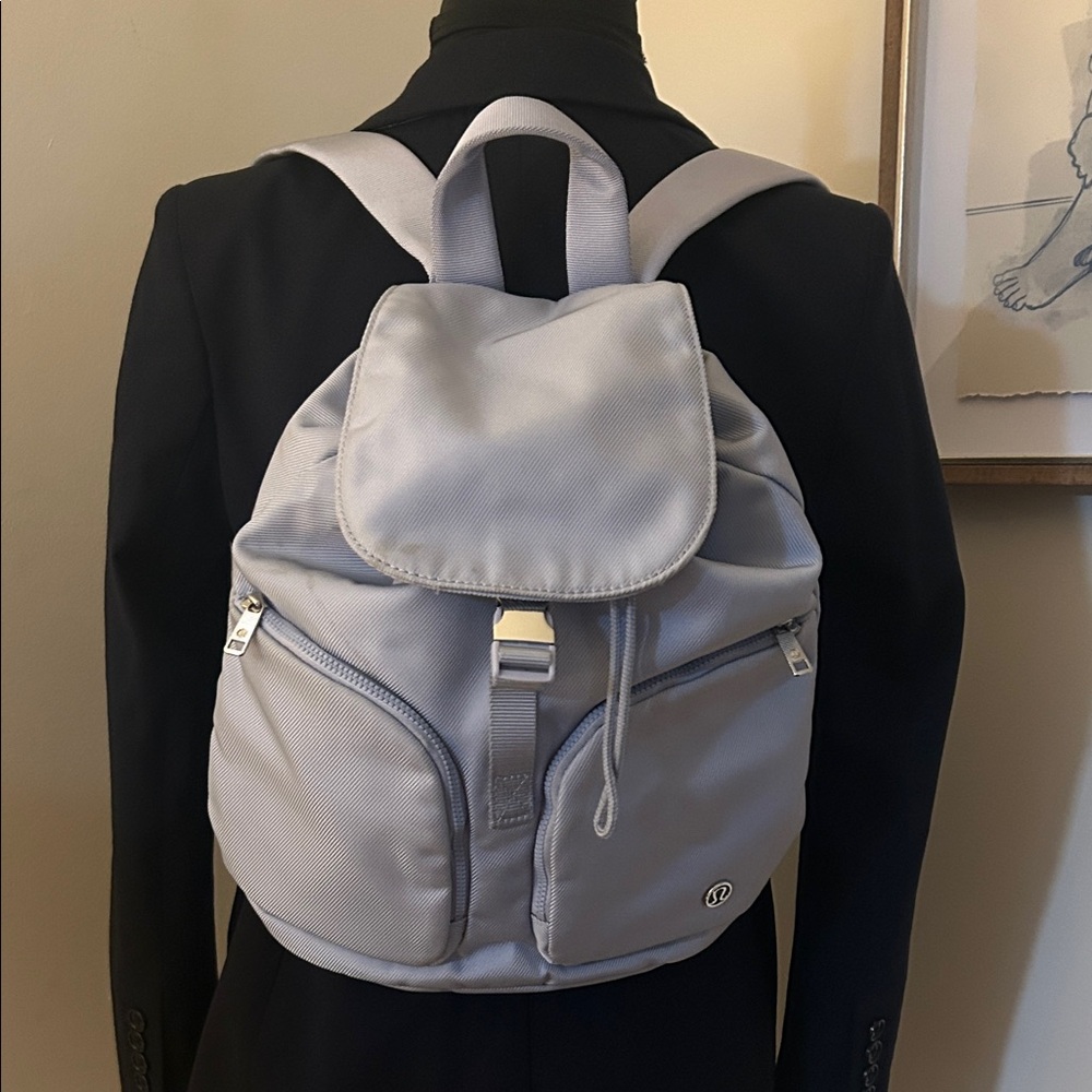 Lululemon | Carry Onward Rucksack Backpack 9L Berry Mist/light blue - Picture 1 of 8